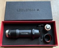 NEU AUDI LED LENSER F1 400 LUMEN TASCHENLAMPE SCHWARZ LEDLENSER Bayern - Krumbach Schwaben Vorschau