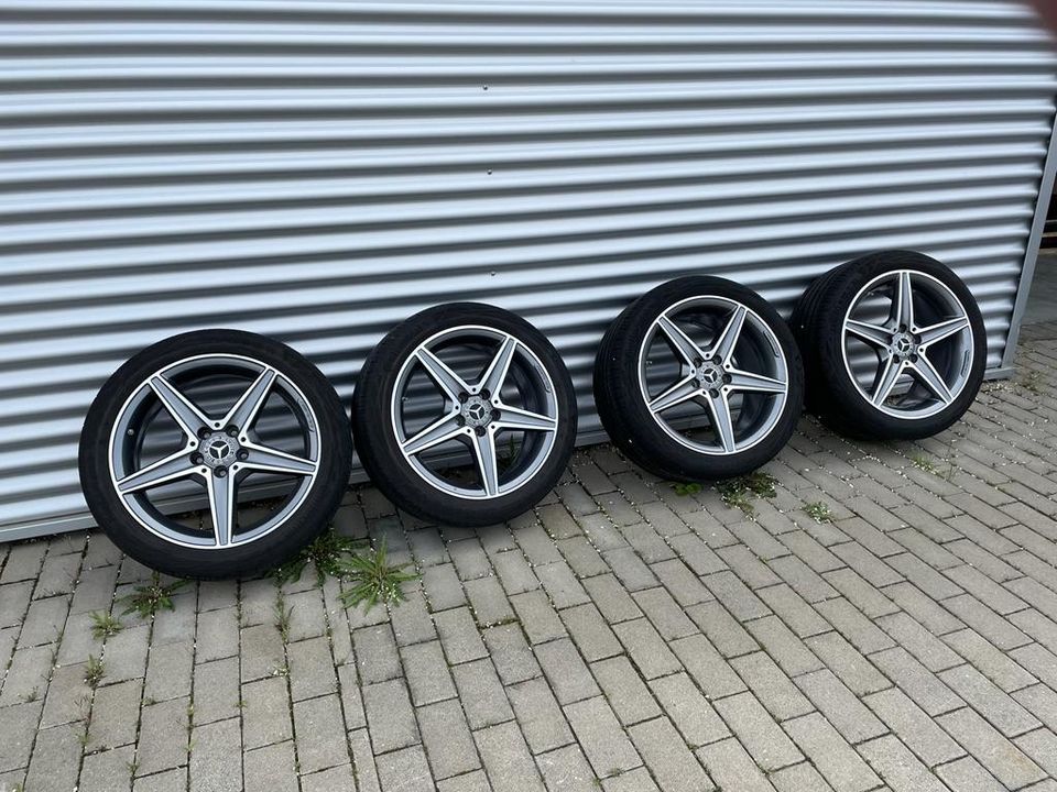 4 x Originale AMG Felgen mit Continental Sommerreifen in Bad Mergentheim