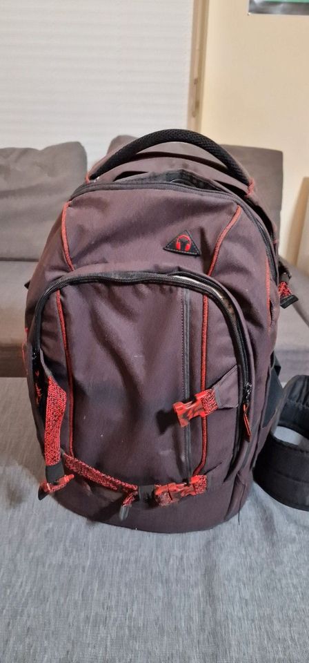 Schulrucksack Satch Schwarz/Rot in Köln