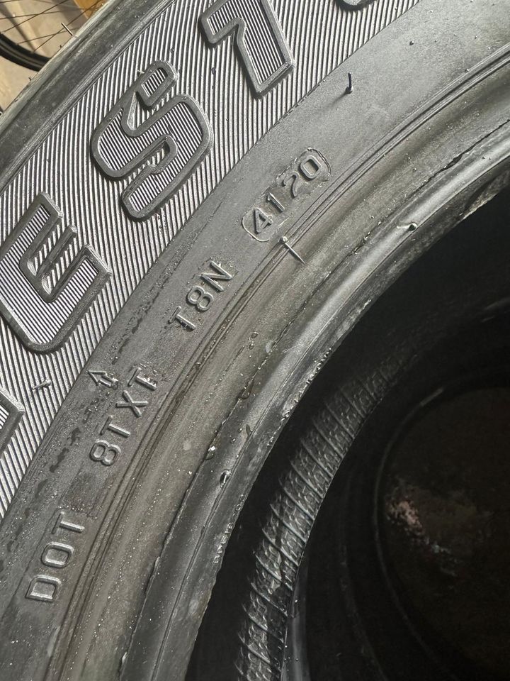 Bridgestone 265/60 R18 Winterreifen für z.B. Hilux in Schöppingen