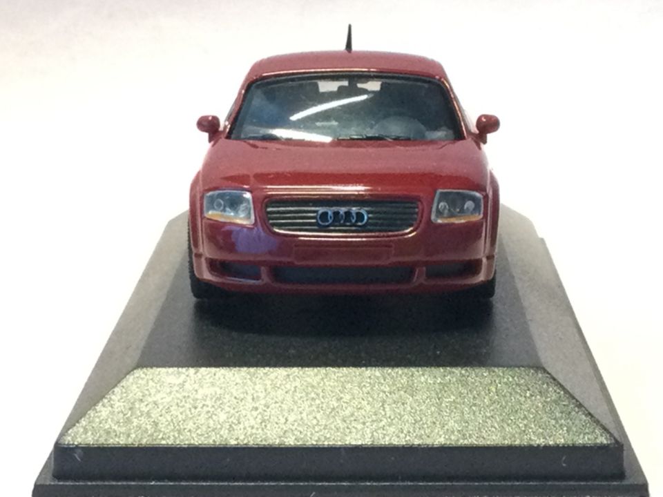 Minichamps 1:43 Audi TT Coupé 1998 Rot Art: Nr. 430 017221 in Einhausen (Thüringen)