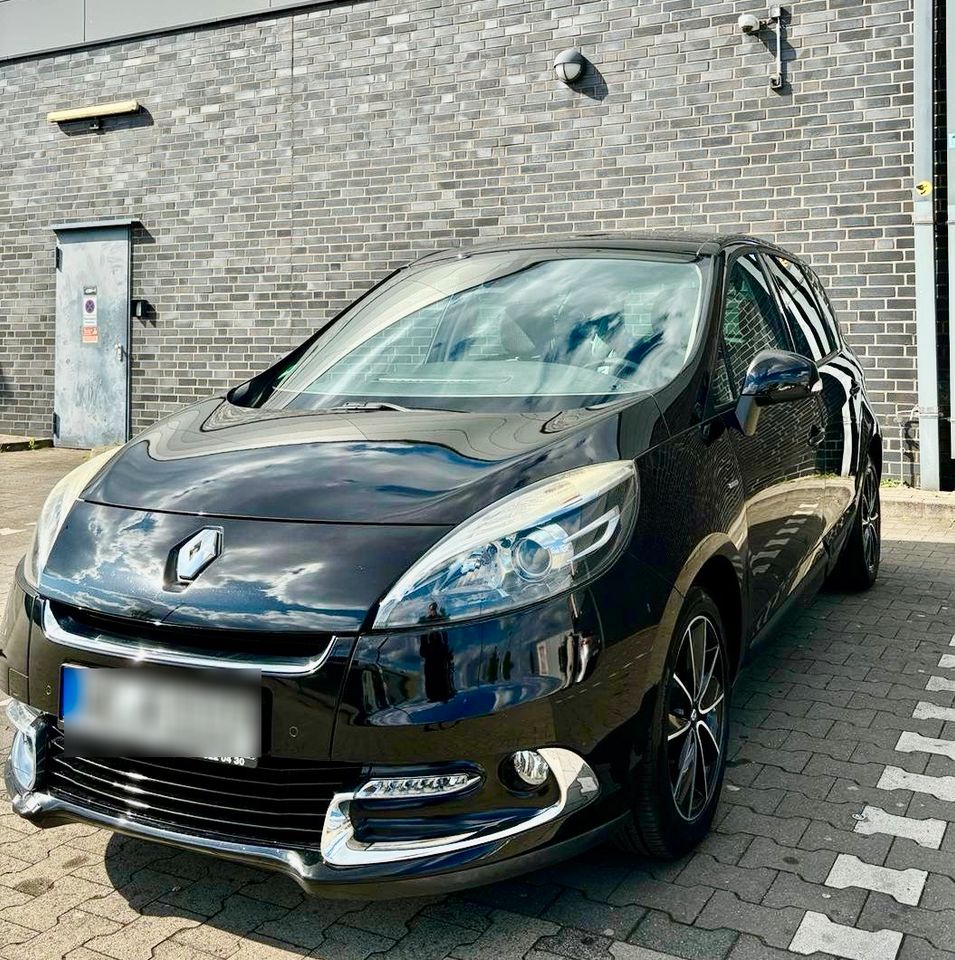 Renault Scenic Energy Bose 1.6 dCi 130 PS, Klima, Navi, Leder,Kam in Gelsenkirchen