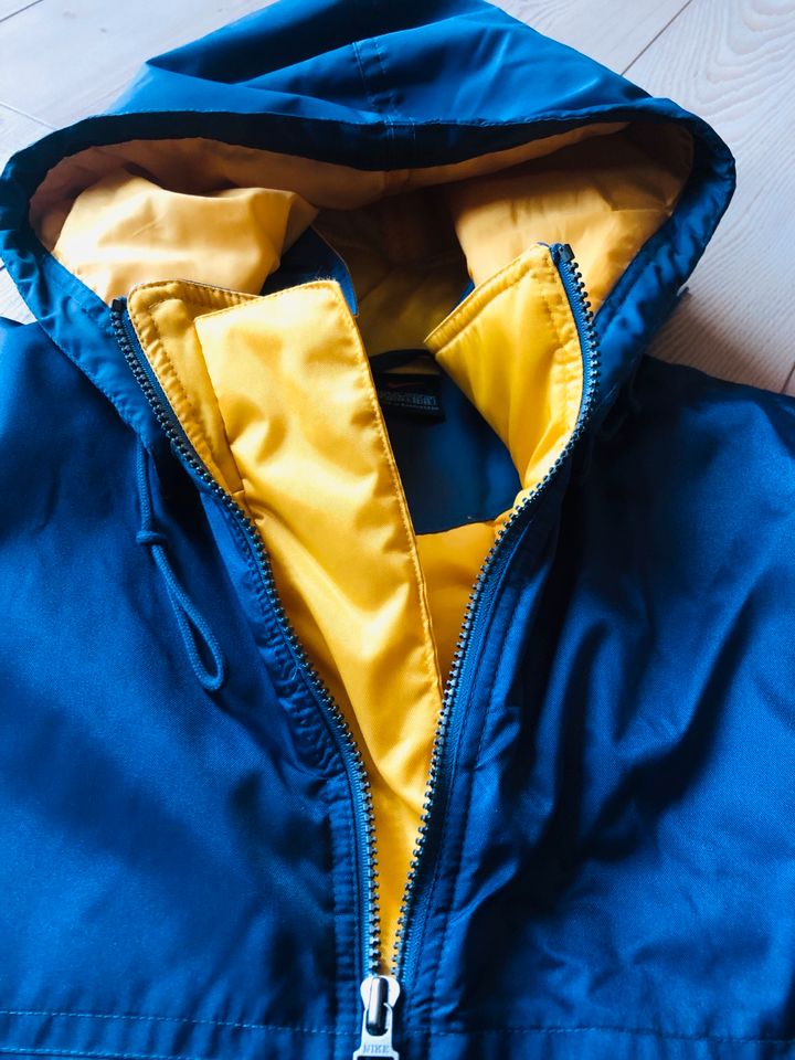 Jacke / Parka / Winterjacke von Nike. Blau-gelb. XL in Gelsenkirchen