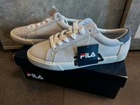 Fila Sneaker Schuhe in weiß Neu Gr. 39 Niedersachsen - Dinklage Vorschau