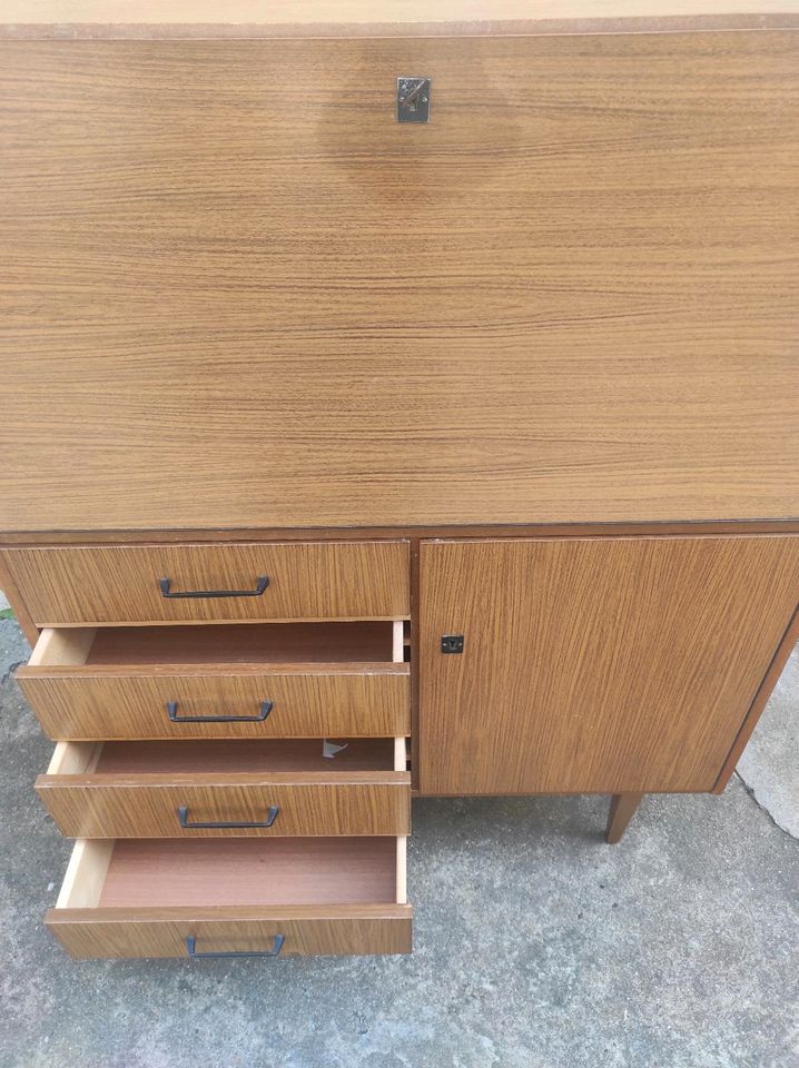 Schreibtisch / Bar / Highboard / vintage / 60er in Würzburg