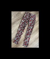 -NEU- Jeans mit floralem Muster / Blumen, Gr. 36 Sachsen - Drebach Vorschau