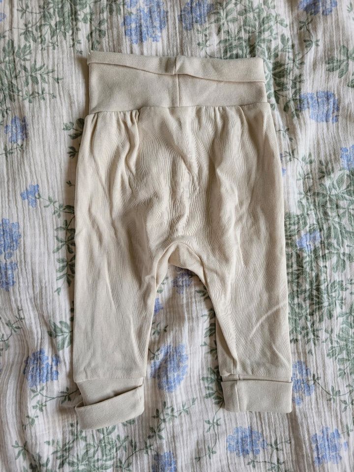 Babyhose von H&M in Puderbach