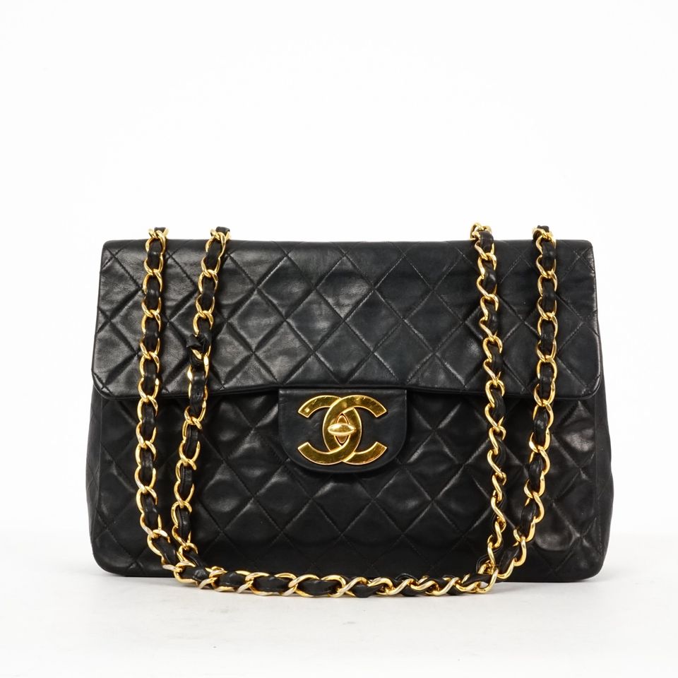 Chanel Jumbo Flap Bag Timeless 24K Gold Black Lambskin in Hemau