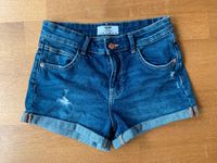 BERSHKA Jeans Shorts mit Roll-Up Gr 36 S  kurze Hose Essen - Essen-Werden Vorschau