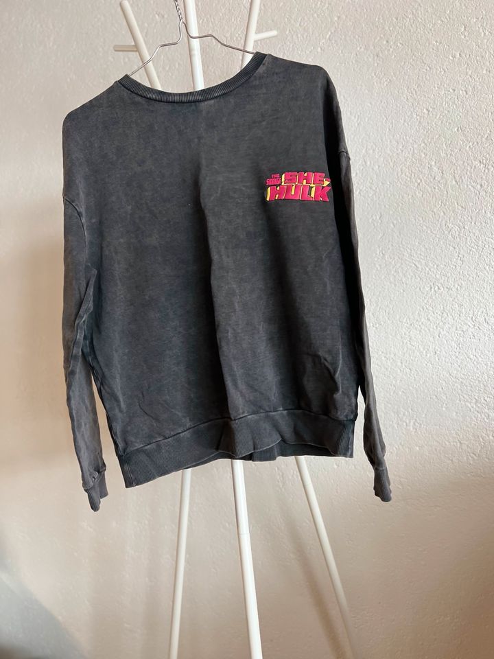 C&A Sweatshirt S in Olching