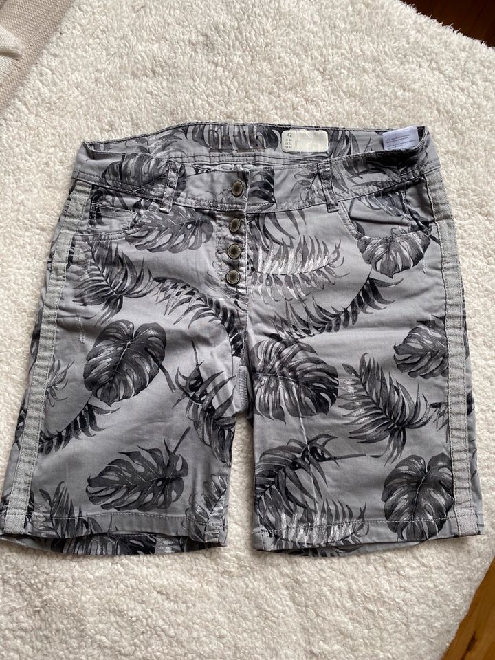 Damen Shorts Print in Linsengericht