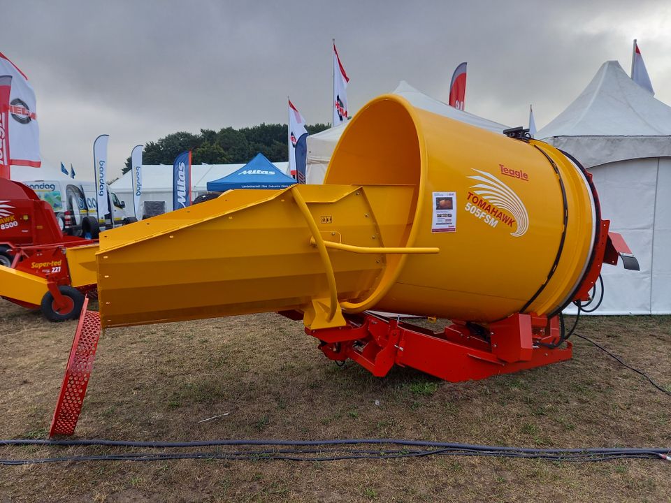 Teagle Strohmühle, Einstreugerät, Einstreumaschine in Aschersleben