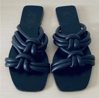 Zara Leder Pantolette schwarz, Gr.41 Sachsen - Chemnitz Vorschau