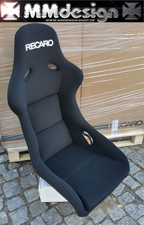 Recaro Pole Position E46 Einbaupaket Speed Engineering Tracktool in Lage