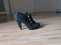 Damen Halbschuhe 38 Pumpschuhe Botilions Niedersachsen - Seelze Vorschau