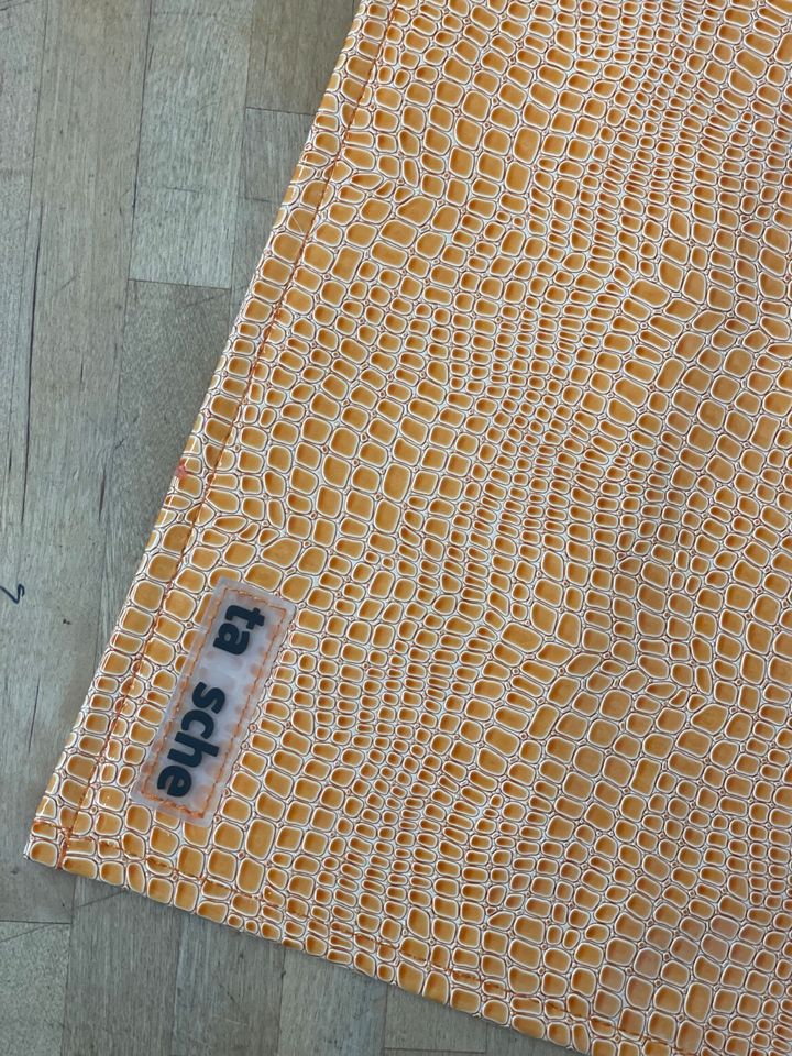 Umhängetasche *Original* „tausche“ Taschen mit abnehmbaren Deckel in Mühltroff