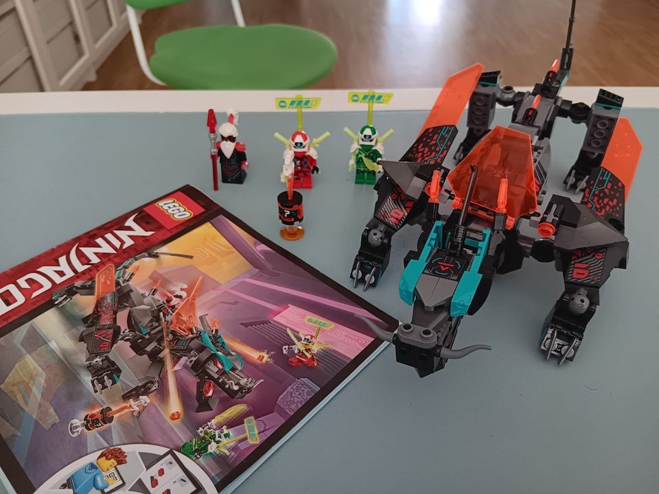 LEGO Ninjago - Schwarzer Tempeldrache (71713) in München