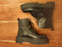 Chunky Plateau Boots Zip Reißverschluss Stiefel 42 veganes Leder Baden-Württemberg - Ehingen (Donau) Vorschau