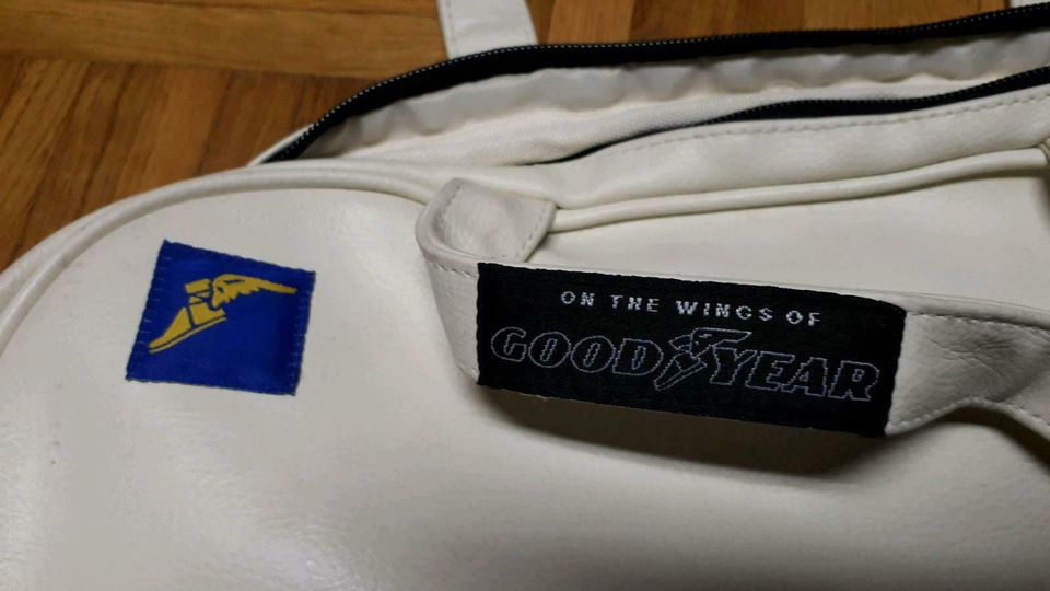 Neuwertige Damen-Handtasche von GOODYEAR in Schöppenstedt