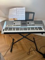 Yamaha Keyboard PSR-E413 top Zustand Nordrhein-Westfalen - Herford Vorschau