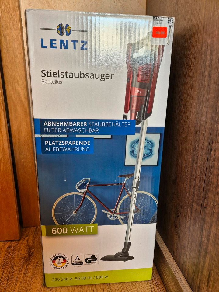 Lentz beutelloser Stielstaubsauger in Sundhagen