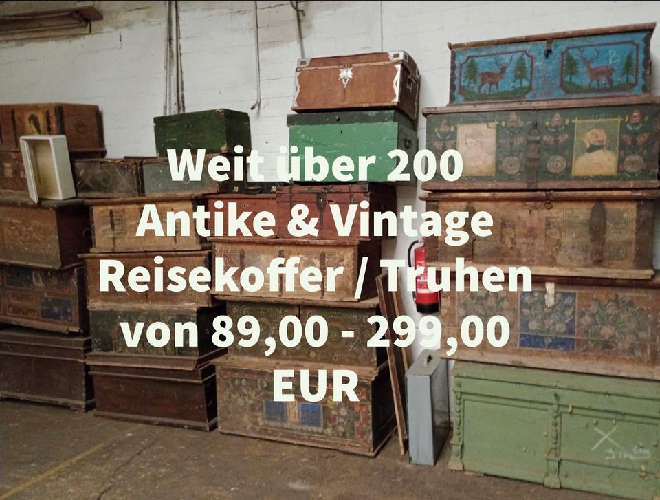 Vintage Möbel Industriedesign Rollladenschrank Apothekerschrank Tisch Stühle Schrank in München