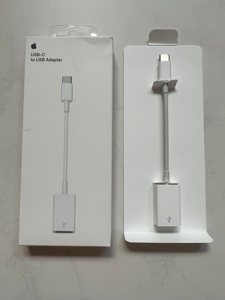 Apple USB Adapter NEU in OVP in Hamburg