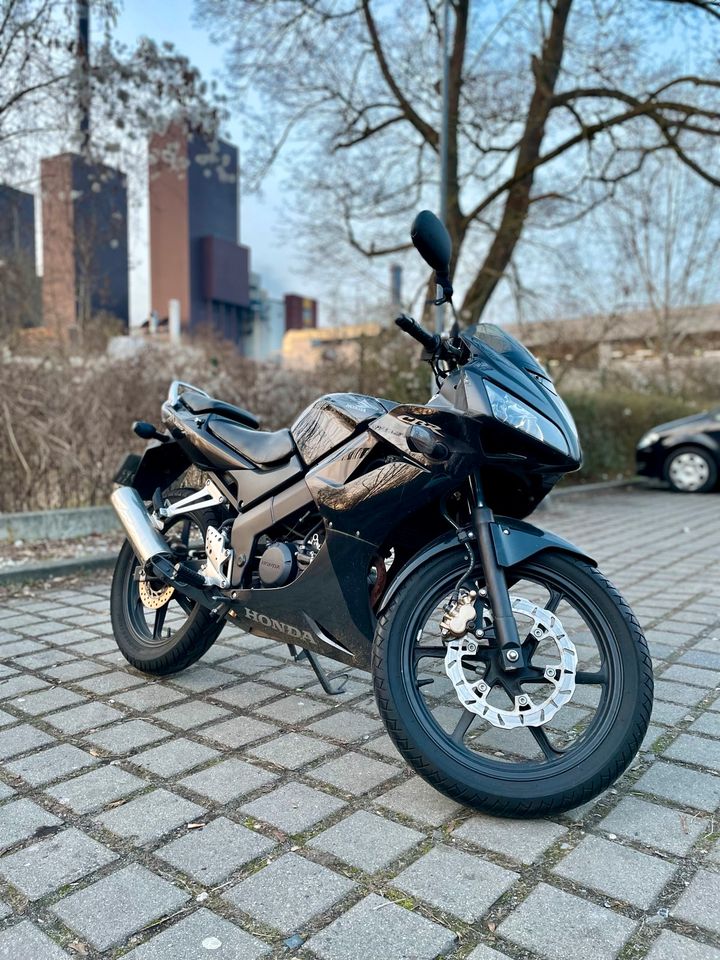 Honda CBR 125 R in Berlin