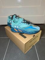 Yeezy Boost 700 Adidas Schuhe Orginal mit Rechnung Berlin - Spandau Vorschau