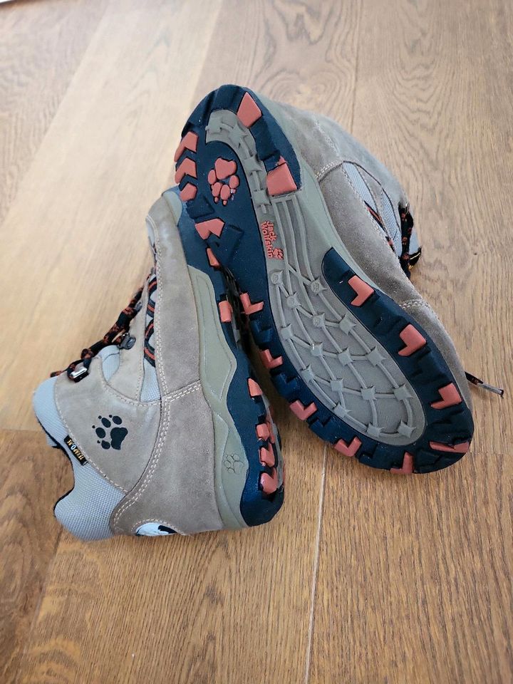 Jack wolfskin  outdor -wandern- schuhe, gr.  36, top Zustand in Bad Neustadt a.d. Saale