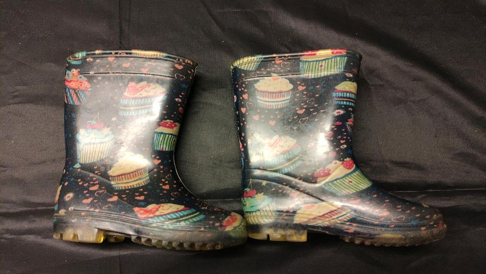 Kinderschuhe Winterstiefel Gummistiefel  Größen: 23, 24, 25 in Aachen