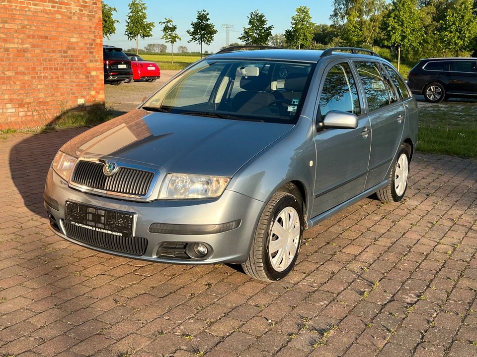 Skoda Fabia Combi Extra*Ahk/Klima/TÜV NEU* in Bargeshagen