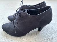 Graceland Schuhe mit Absatz, Größe 39 neuwertig schwarz Bayern - Erlangen Vorschau