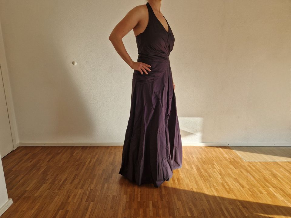 Elegantes langes Abendkleid in dunkel-lila, Gr. 42, VeraMont in Ingolstadt