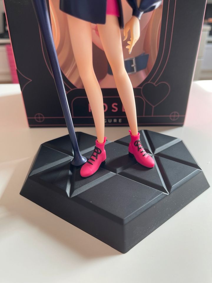 Blackpink Rosé Collectible Figur in Bischofsheim