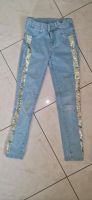 Jeanshose Jeans Hose Gr 128-134 mit Paietten Hessen - Rüsselsheim Vorschau