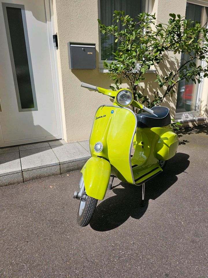 Vespa V50 N in Stuttgart