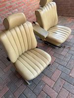 Mercedes W 123 Sitze vorne Beige Mittelarmlehne Niedersachsen - Bad Bentheim Vorschau