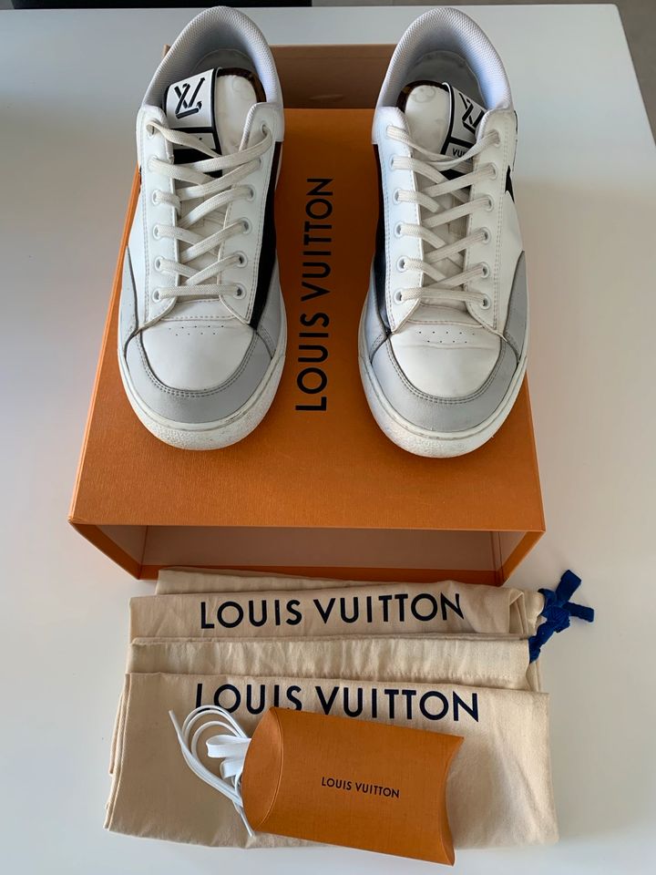 Louis Vuitton Charlie Herrensneaker in München