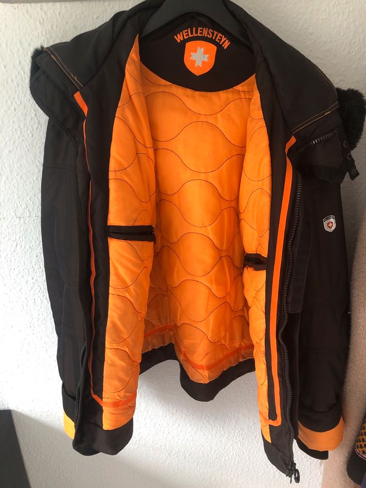 Wallensteyn Jacke XXL mit Kapuze in Dümmer