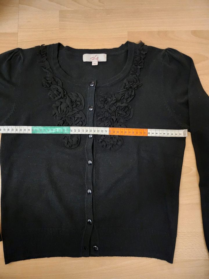 Pullover  /Strickjacke SHE 40-42 in Iserlohn