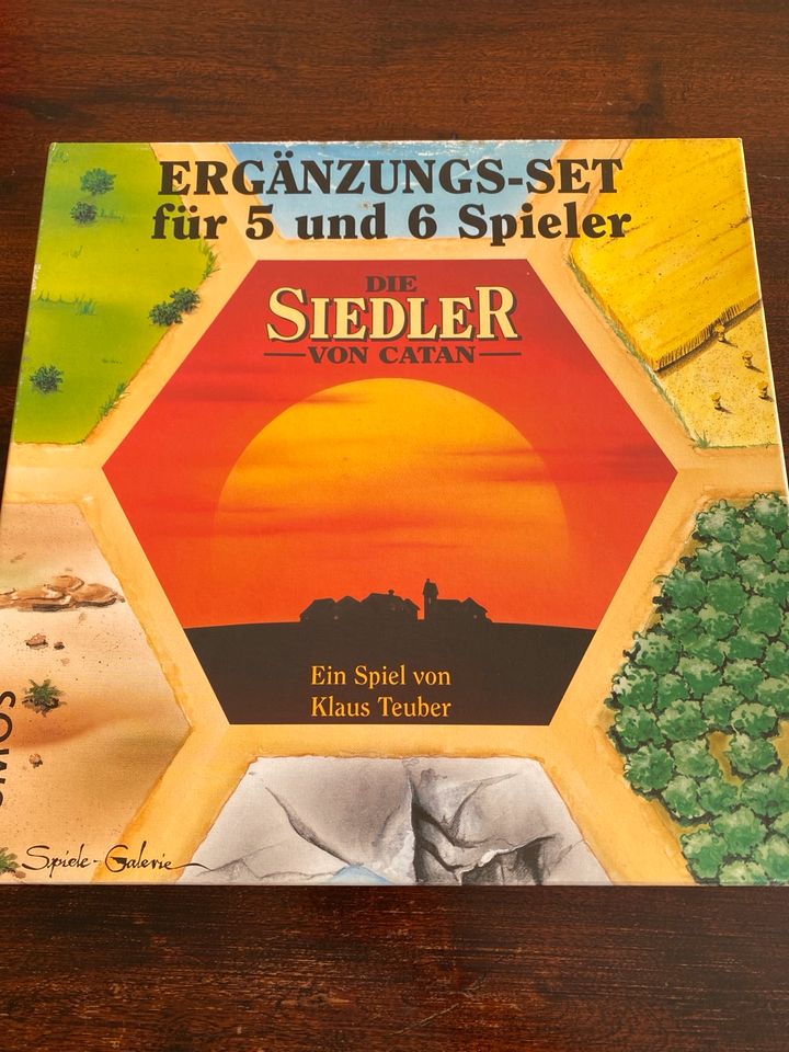 Die Siedler von Catan  + Ergänzungs-Set + Seefahrer Erweiterung in Berlin