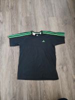 Adidas T-Shirt schwarz-grün Gr. 164 Niedersachsen - Bad Salzdetfurth Vorschau