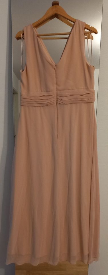 Abendkleid Schiffon ärmellos Größe EUR 46 in Neu Ulm