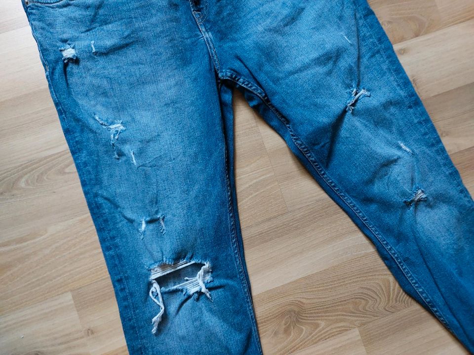 Jeans für Männer / Hose von H&M Größe 38 in Hof (Saale)