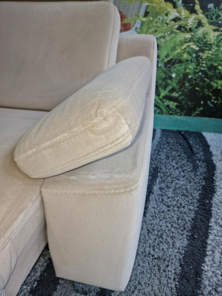 Hukla Ecksofa HU-SC17022 Enoa sand N1704 Aquaclean, Microfaser, Bettkasten, motorisch verstellbare Sitzbank, Hartholz, Stahlwellenunterfederung. Hukla Polster bis zu -80% der UVP. in Hagen