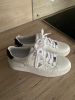 Guess Damen Sneaker Gr 42 Neu aus Amerika Bayern - Ansbach Vorschau