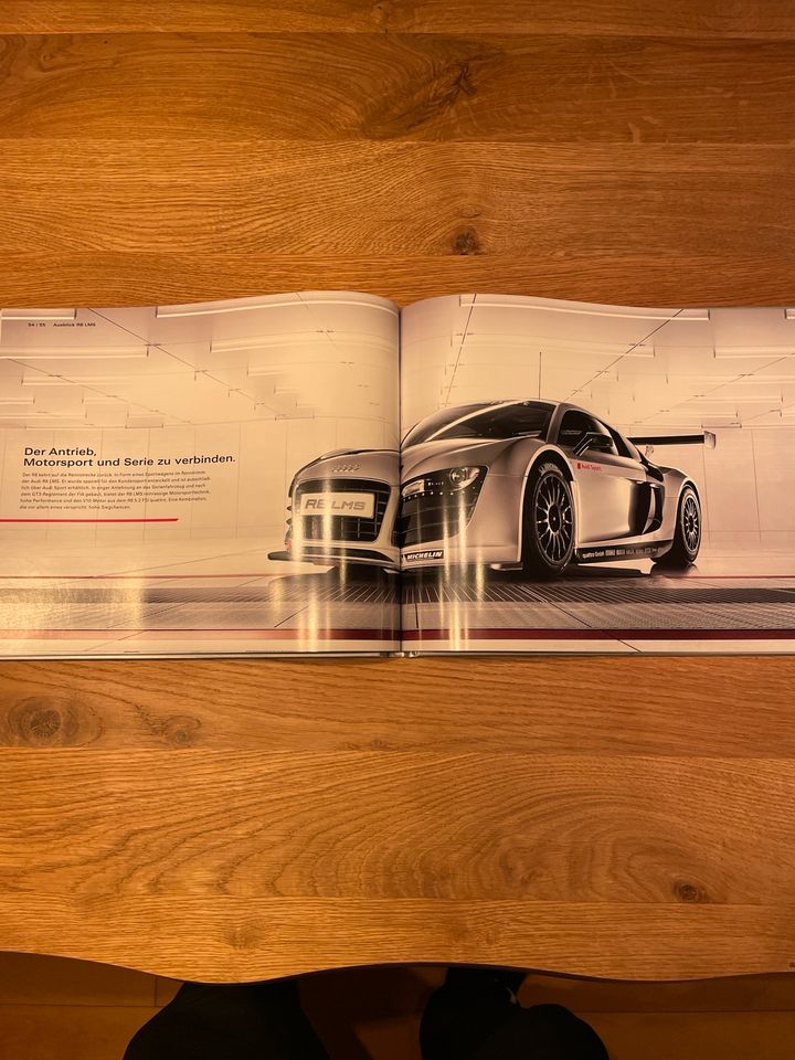 Original Audi R8 Produktkatalog als Buch in Bad Wimpfen