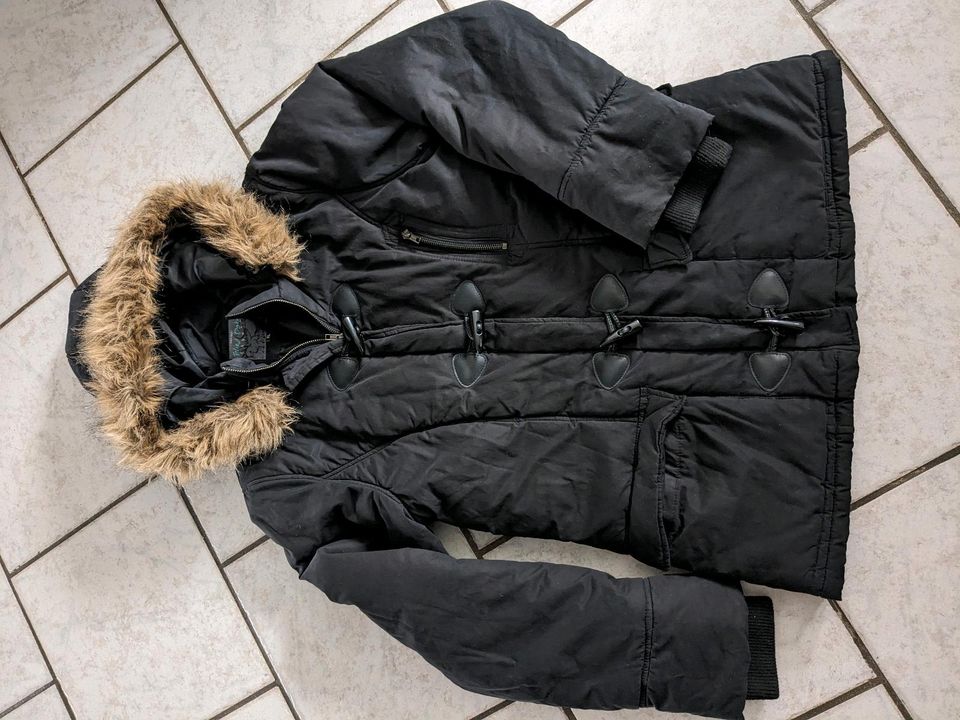 Winterjacke Anorak Kapuze mit Fellrand schwarz Damen Gr. 42 XL in Oberschleißheim