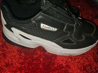 Original Adidas Flacon Schuhe Gr 39⅓ schwarz rot Bayern - Schwandorf Vorschau